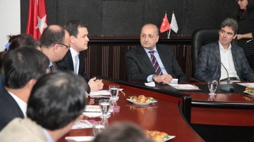 G&uuml;ney Kore Heyeti Teknopark İzmir&rsquo;i Ziyaret Etti