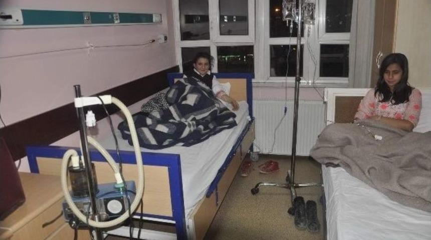 Afyonkarahisar&rsquo;da 13 &Ccedil;ocuk Yedikleri Yemekten Zehirlendi