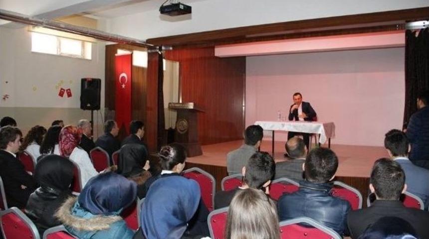 Kaymakam Zengin, Kariyer G&uuml;nlerinin Konuğu Oldu