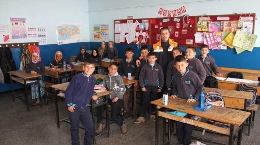 Afad Ekiplerinden &Ouml;ğrencilere Deprem Eğitimi