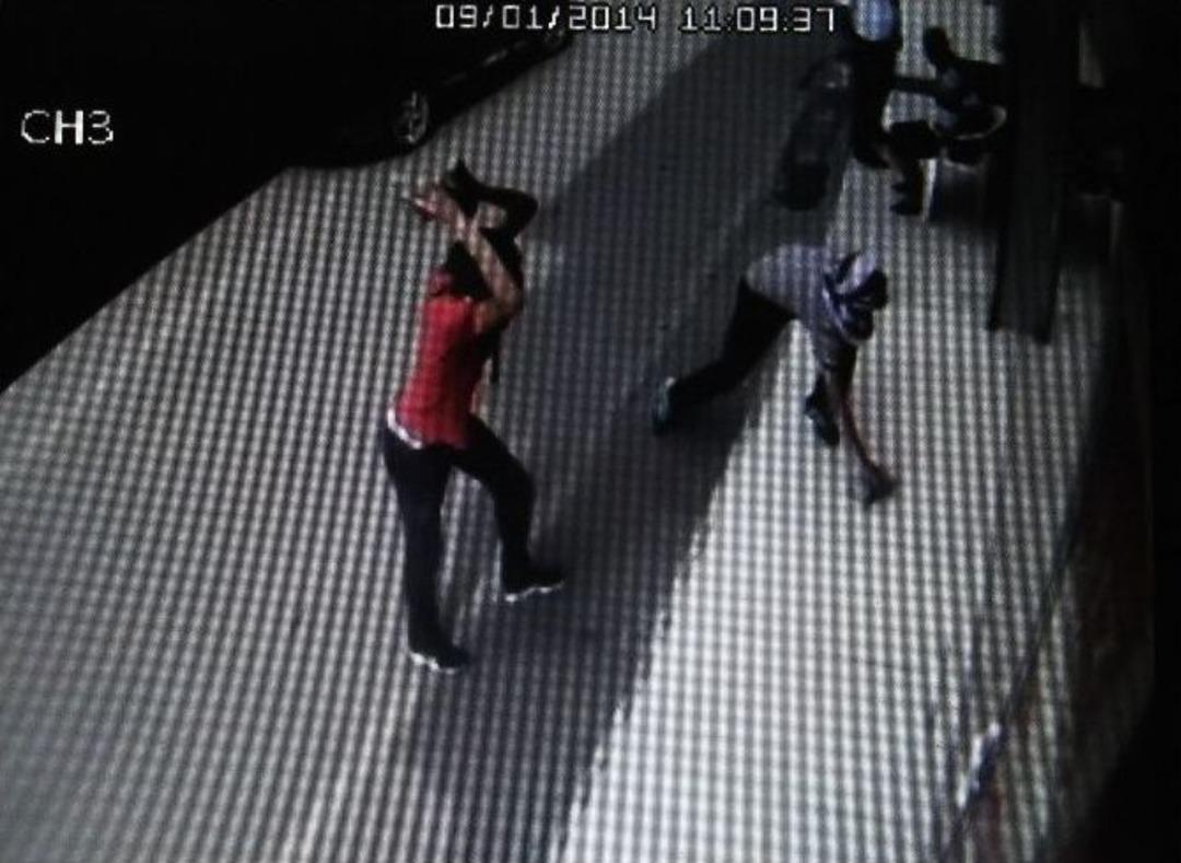 Kuyumcu Soyguncusunu Parke Taşındaki Dna Yakalattı