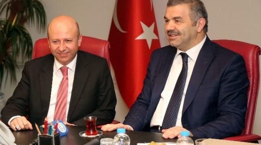 Kocasinan’dan Topyekün Tebrik Ziyareti