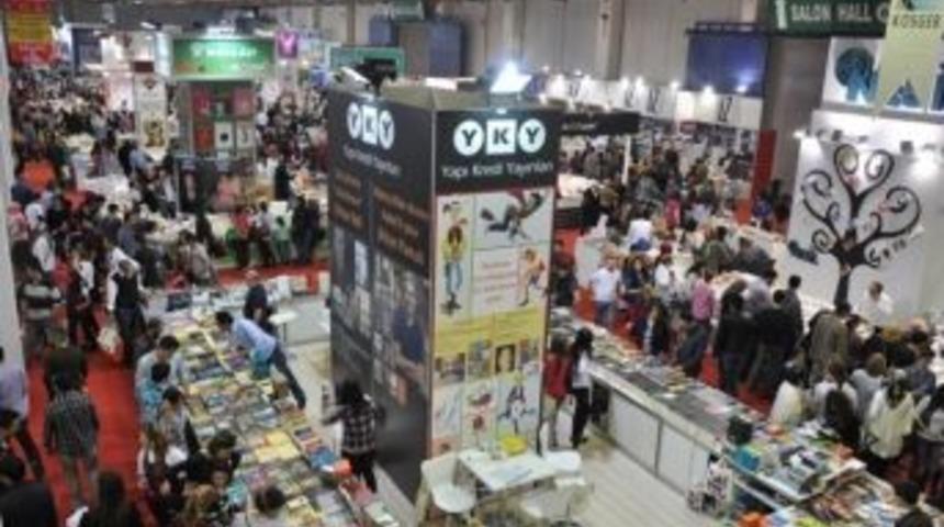 Bursa Kitap Fuarı &Uuml;nl&uuml; Yazarları Bir Araya Getirecek