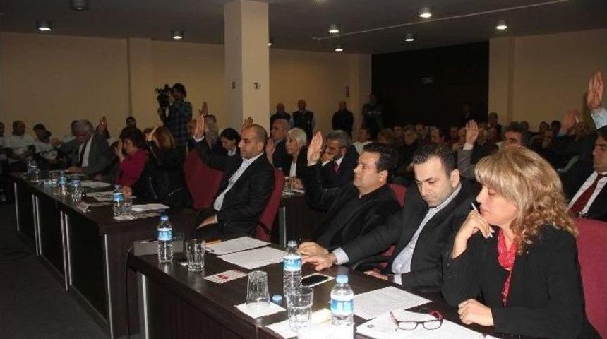 İzmir&rsquo;de Yaşar Kemal&rsquo;in İsmi Yaşatılacak