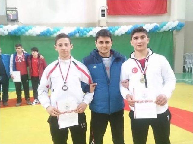 Şampiyon G&uuml;reş&ccedil;iler T&uuml;rkiye Şampiyonasına Hazırlanıyorlar 1