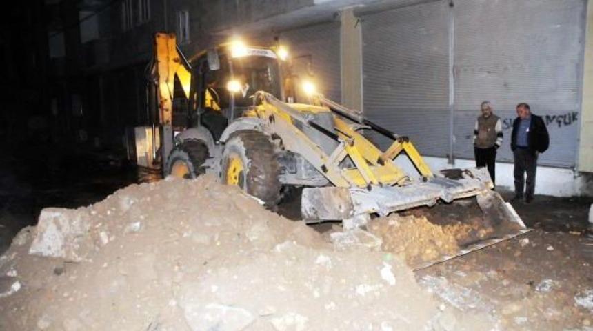 Cizre'de Mahallelere Kazılan 184 Hendek Kapatıldı