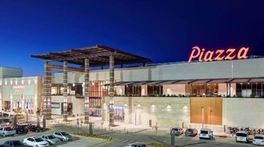 Kadınlar G&uuml;n&uuml; Şanlıurfa Piazza&rsquo;da Daha G&uuml;zel