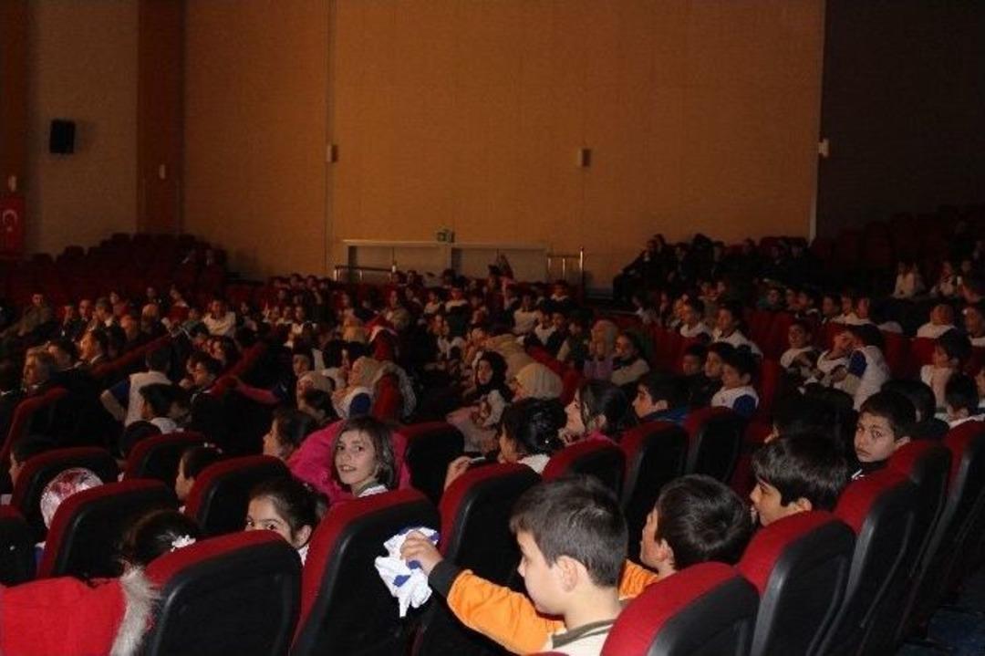 Erzurum&rsquo;da Spor K&uuml;lt&uuml;r&uuml; Ve Olimpik Eğitim Projesi Kapsamında 100 Bin &Ouml;ğrenciye Ulaşılacak