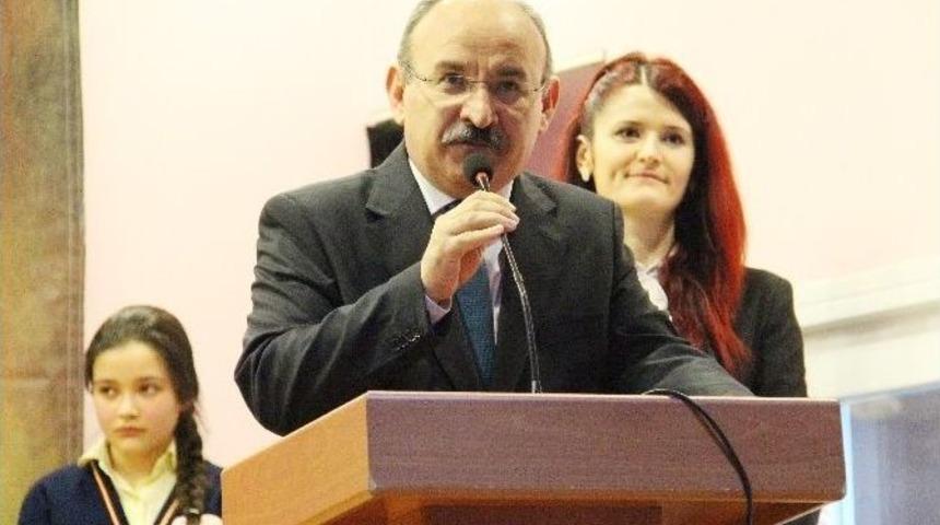 Yıldız Erkekler İstanbul Voleybol Şampiyonları &Ouml;d&uuml;llendirildi