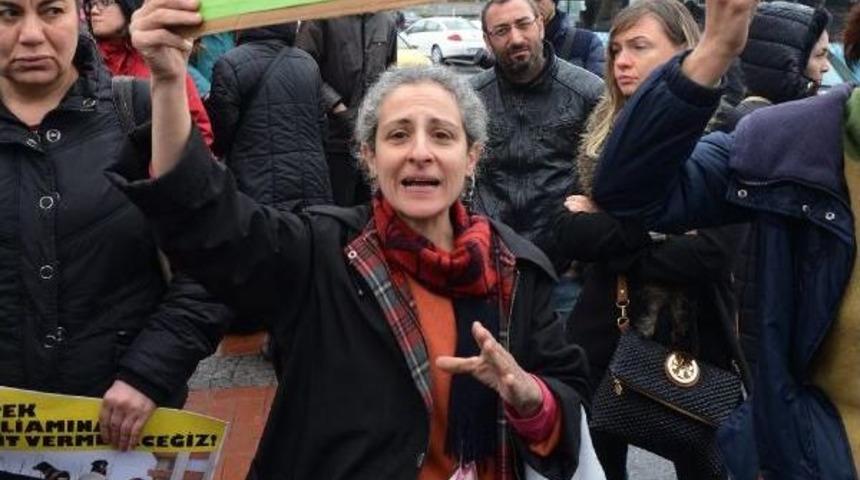 Uluslararası Konferans Hayvanseverler Tarafından Protesto Edildi