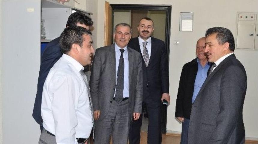 Başkan Tutal&rsquo;dan Vergi Dairesi M&uuml;d&uuml;r&uuml;&rsquo;ne Ziyaret