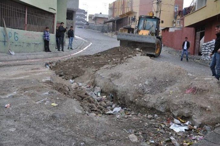 Çadırlardan Sonra Hendekler De Kapatılmaya Başlandı G3