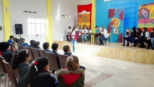Genç Tiyatrocular Baklan’da Öğrencilerle Buluştu