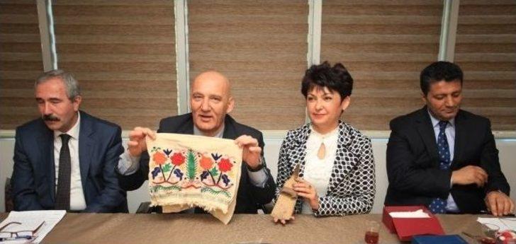 Bulgar Heyetten Başkan Altınok Öz’e Ziyaret G1