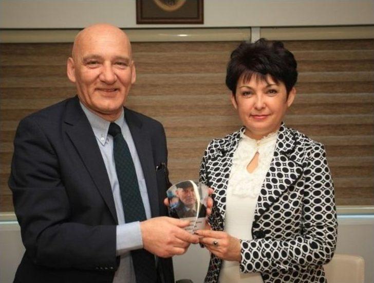 Bulgar Heyetten Başkan Altınok Öz’e Ziyaret G2