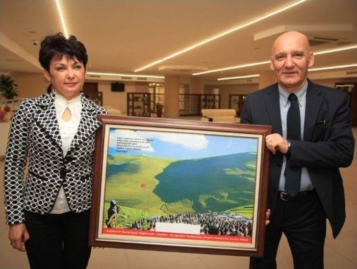 Bulgar Heyetten Başkan Altınok Öz’e Ziyaret G3