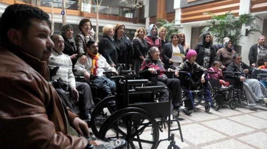 Gaziantep'te 17 Engelliye Tekerlekli Sandalye