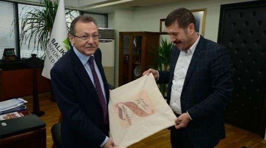 Başkan Uğur&rsquo;dan Sındırgı&rsquo;ya Yol M&uuml;jdesi