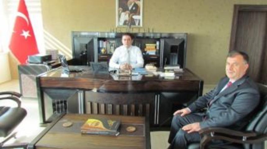 Sgk M&uuml;d&uuml;r&uuml; Taşdemir&rsquo;den Kaymakam Tekbıyıkoğlu&rsquo;na Ziyaret