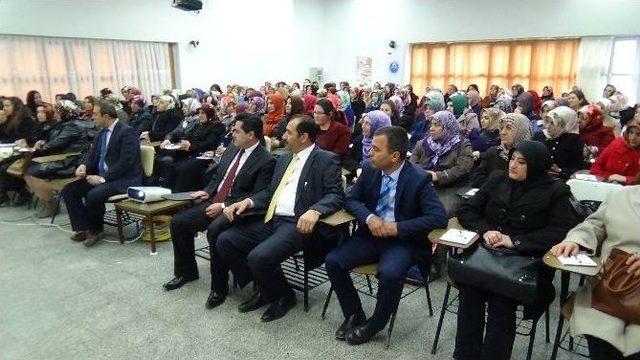 Halk Eğitim Kursiyerlerine &ldquo;dijital &Ouml;ğrenme Fırsatlarına Erişim&rdquo; Semineri 1