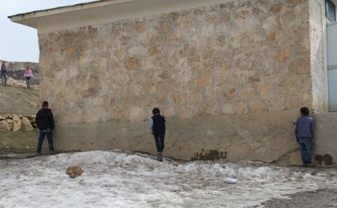 &Ouml;ğrencilerin Tuvalet Sıkıntısı