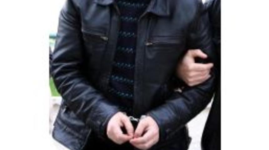 Evinde 605 Uyuşturucu Hapla Yakalandı, Tutuklandı