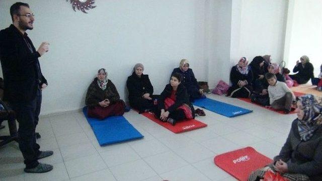 Tatvan&rsquo;daki Kadınlara &ldquo;beslenme Ve Diyet&rdquo; Semineri 1