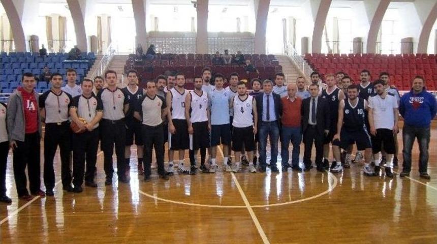 Ad&uuml; 20. Spor Şenliği Başladı&rlm;