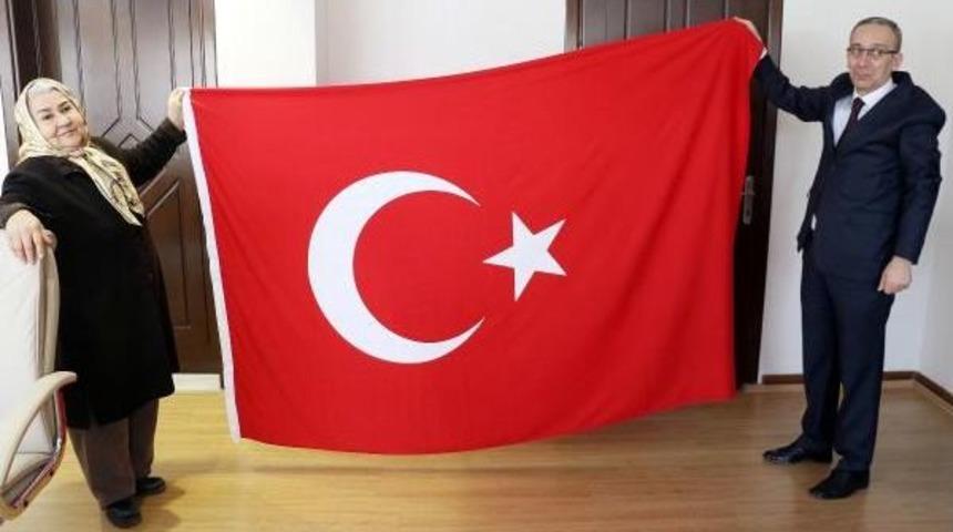 'bayrak Ana' Samsun'da