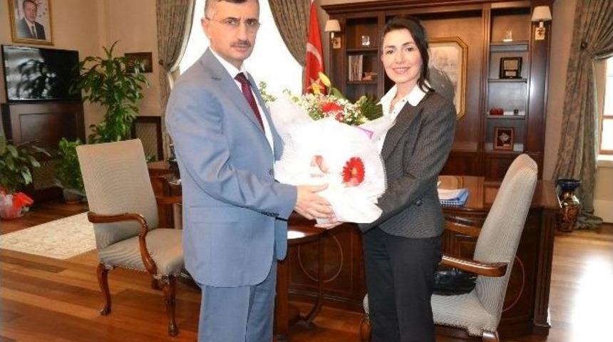 Ak Partili Kadınlardan Vali Bektaş&rsquo;a Ziyaret