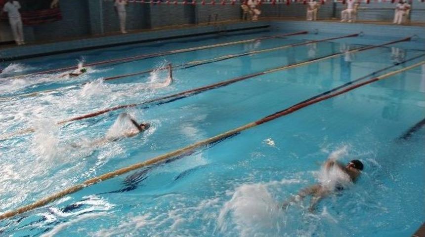 Yüzme Yarı Final Müsabakaları Sona Erdi