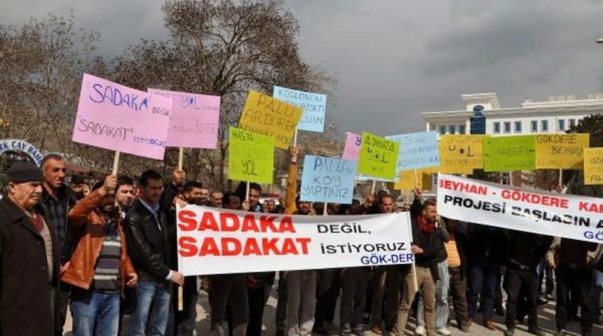 Baraj Mağduru K&ouml;yl&uuml;lerden Yol Eylemi
