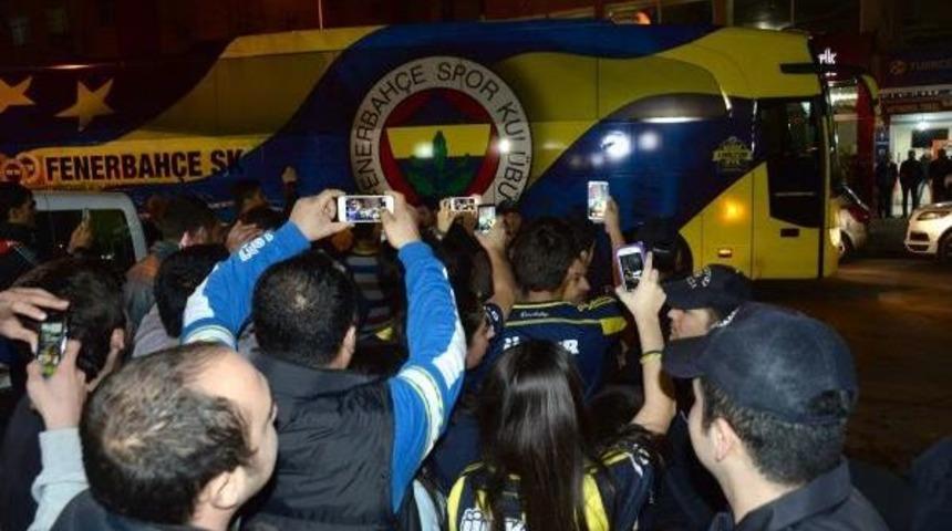 Fenerbah&ccedil;e Mersin'e Geldi