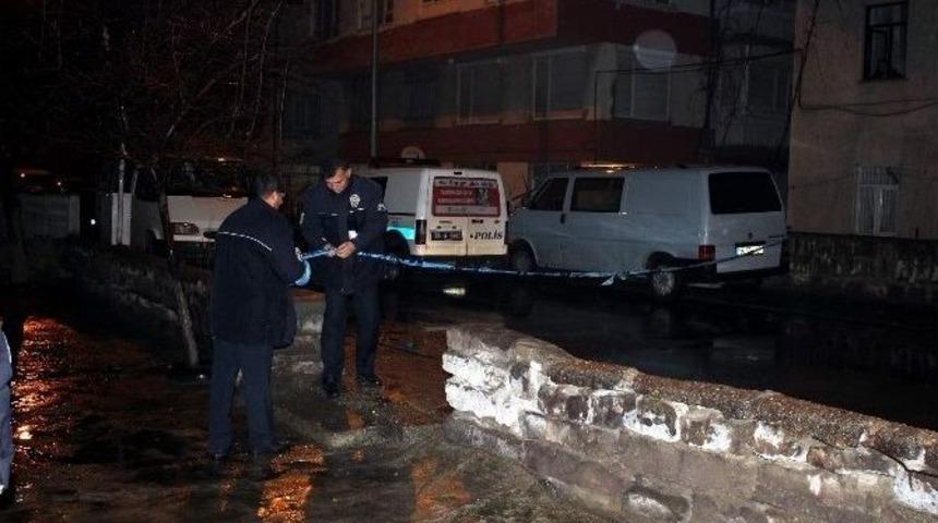 Ş&uuml;pheli Cisim Polisi Alarma Ge&ccedil;irdi