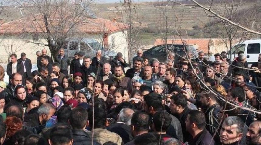 Işid&rsquo;E Karşı Savaşırken &Ouml;len Yja'lı Kadın Malatya'da Toprağa Verildi