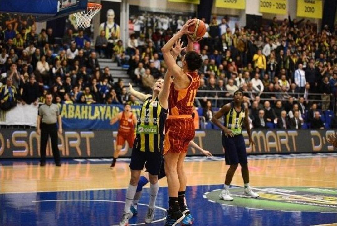 Derbinin Galibi Fenerbah&ccedil;e