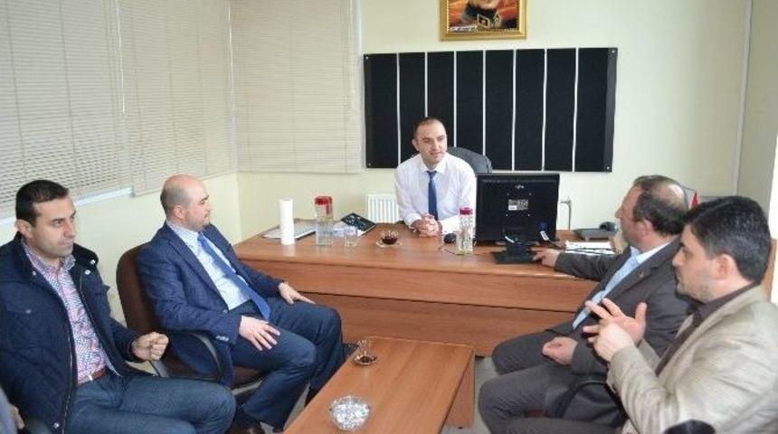 Ak Parti &Ccedil;erkezk&ouml;y İl&ccedil;e Teşkilatı, Yeni Atanan M&uuml;d&uuml;rleri Ziyaret Etti