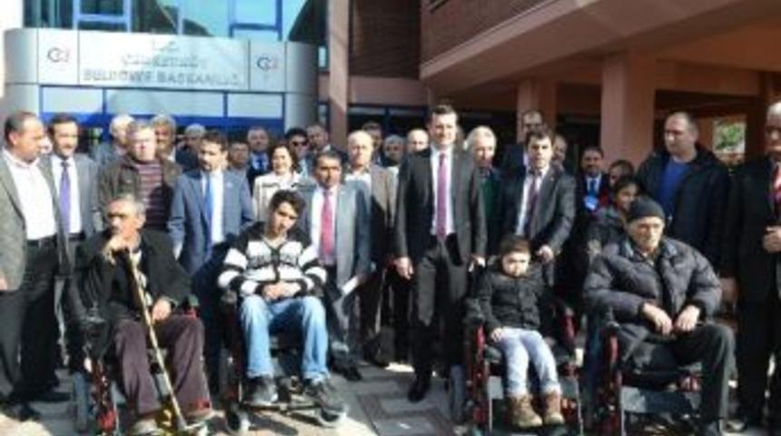 &Ccedil;erkezk&ouml;y Belediyesi&rsquo;nden 5 Engelliye Elektrikli Sandalye