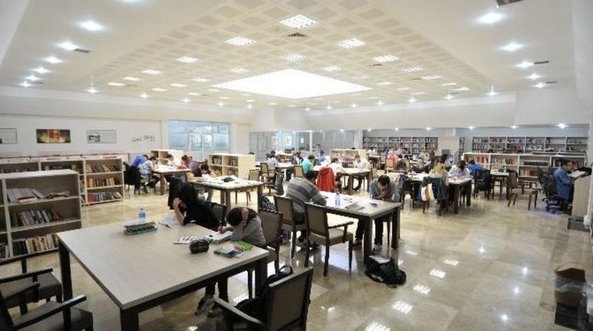 Ke&ccedil;i&ouml;ren İkinci K&uuml;t&uuml;phanesine 17 Yıl Sonra Kavuştu