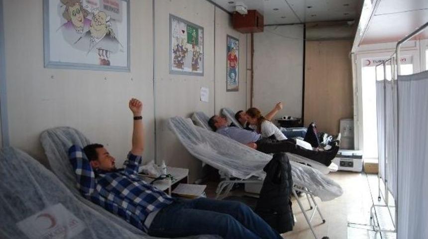 Malkara&rsquo;da Kan Bağışı Kampanyası D&uuml;zenlendi