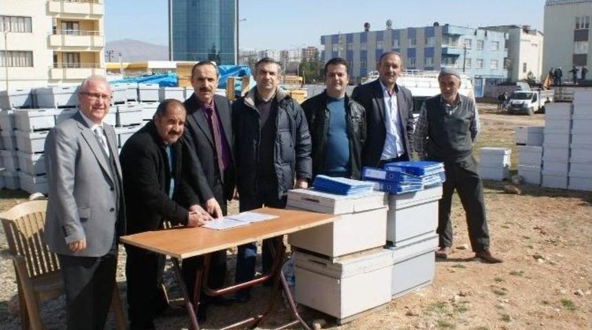 Siirt&rsquo;te Arıcılara 582 Bin 325 Lira Hibe Desteği