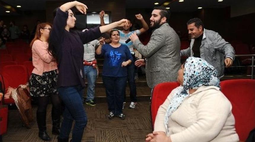 Roman Gecesiyle Kendilerinden Ge&ccedil;tiler