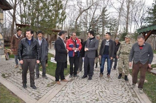 Kaymakam Sel&ccedil;uk Yosunkaya&rsquo;dan Hem Ziyaret Hem Yardım 1