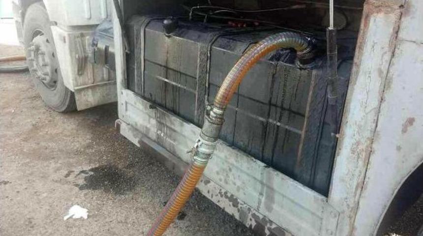 Gaziantep&rsquo;te 11 Bin Litre Ka&ccedil;ak Akaryakıt Ele Ge&ccedil;irildi