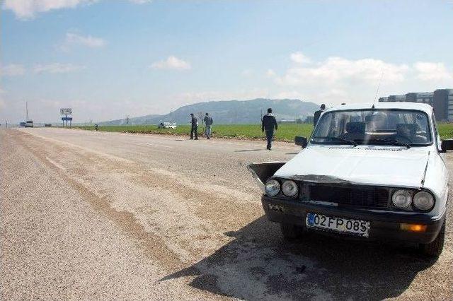 Adıyaman&rsquo;da Trafik Kazası: 2 Yaralı 1