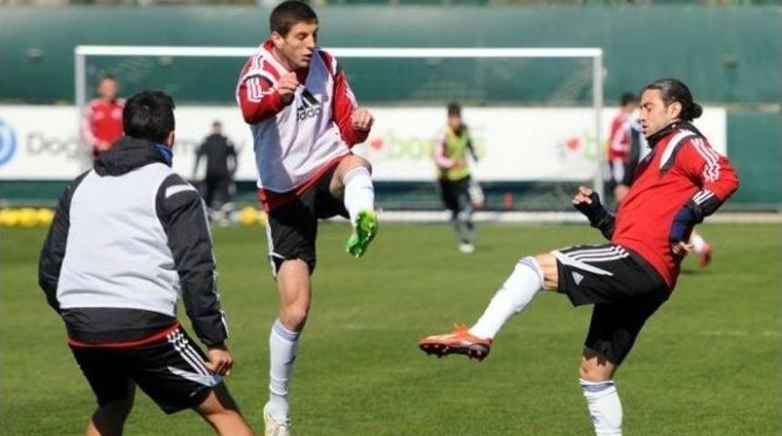 Kasımpaşa, Akhisar Belediyespor Ma&ccedil;ı Hazırlıklarını S&uuml;rd&uuml;rd&uuml;