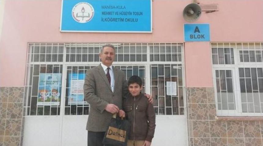 4. Sınıf &Ouml;ğrencisi Minik Yakup&rsquo;tan &Ouml;rnek Davranış