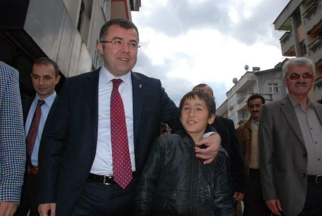 Ak Parti İl Başkanı Hikmet Keskin Yığılca&rsquo;ya &Ccedil;ıkarma Yaptı