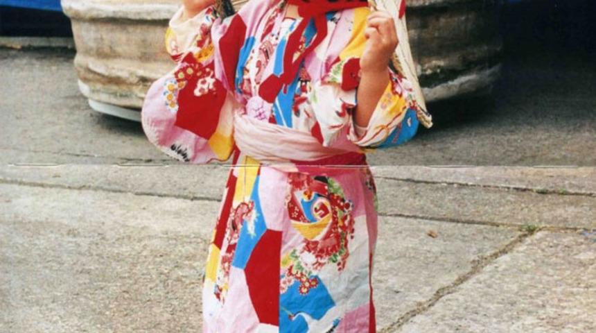 Aşırı tatlı k&uuml;&ccedil;&uuml;k Japon kızla zaman yolculuğu!