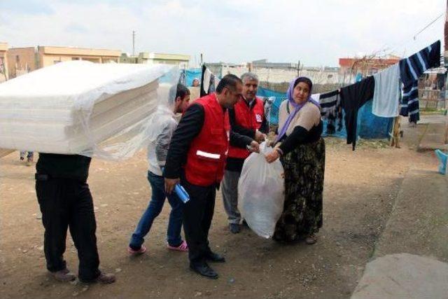 Alman Yardım Derneğinden, Silopi'deki Ezidi Ve Kobanili Ailelere Yardım